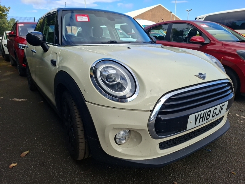Mini Hatch 1.5 Cooper II White