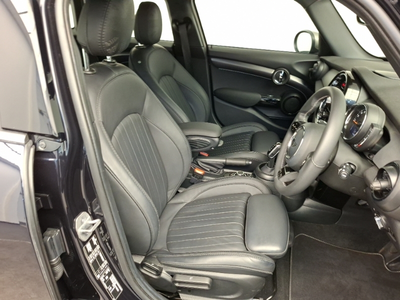 Mini Hatch 1.5 Cooper Classic Grey #11