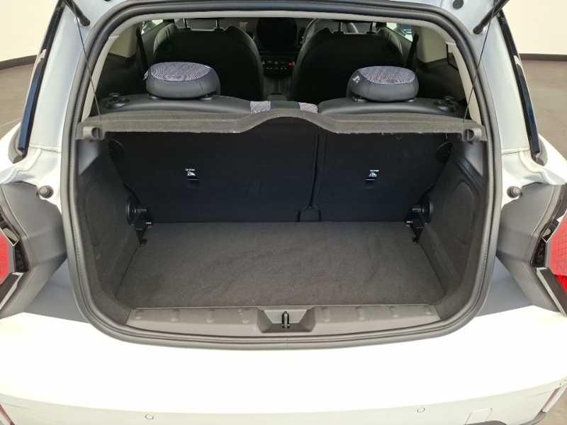 Mini Hatch 1.5 C Classic White #13