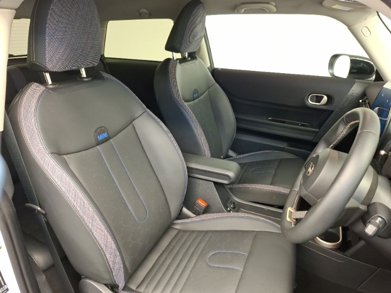 Mini Hatch 1.5 C Classic White #11