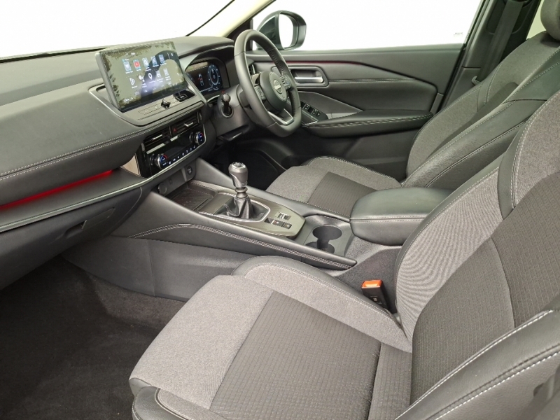 Nissan Qashqai 1.3 Dig-t Mh N-connecta Glass Roof Black #5