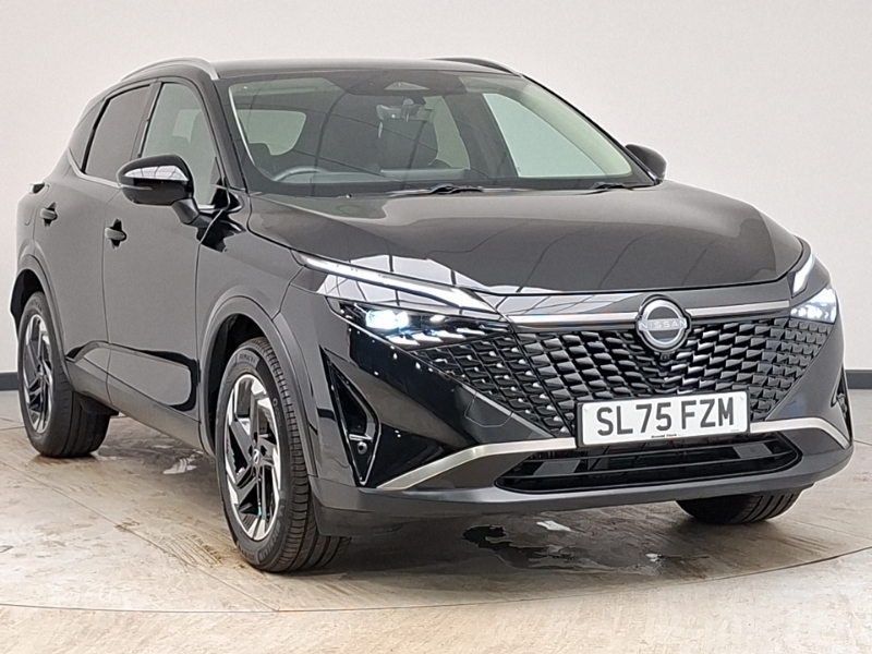 Nissan Qashqai 1.3 Dig-t Mh N-connecta Glass Roof Black