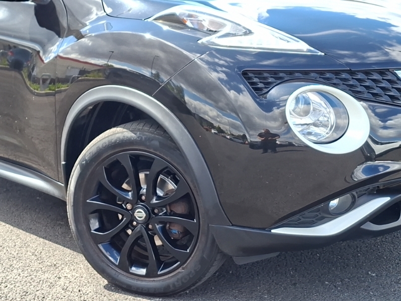 Nissan Juke Tekna Dig-t Red #20