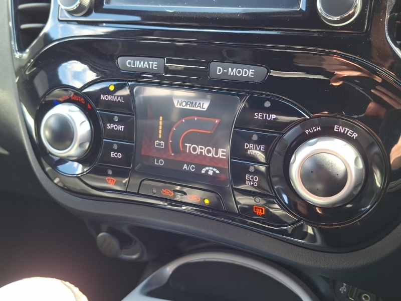 Nissan Juke Tekna Dig-t Red #16