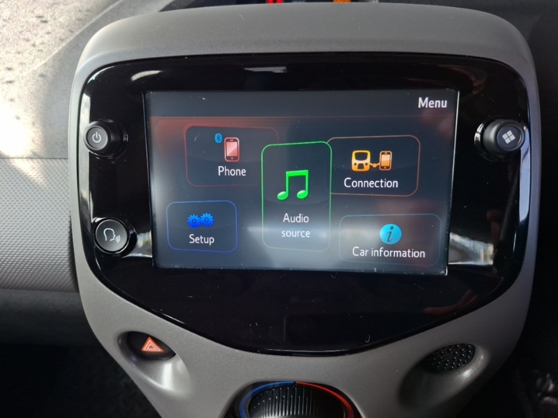 Peugeot 108 Active White #10