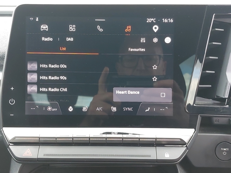 Renault Megane E-Tech Iconic Black #11
