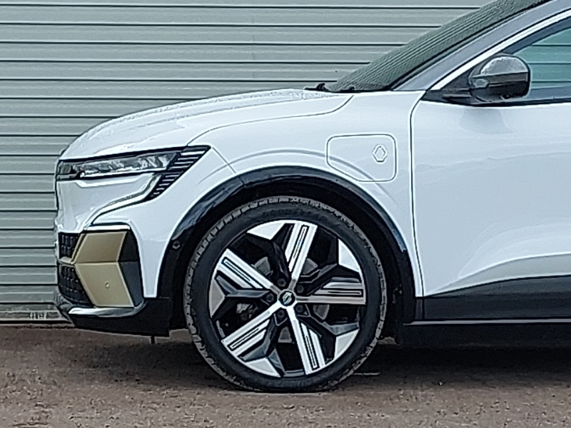 Renault Megane E-Tech Iconic Black #19