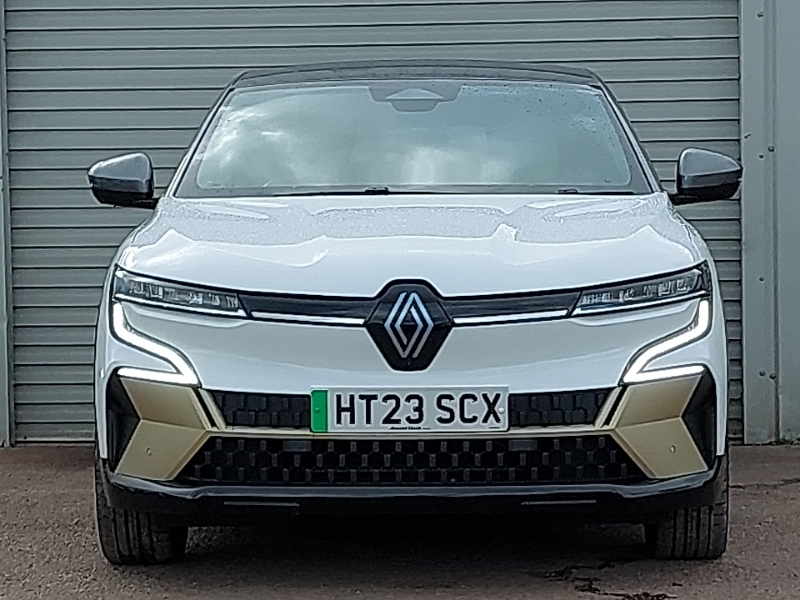 Renault Megane E-Tech Iconic Black #14