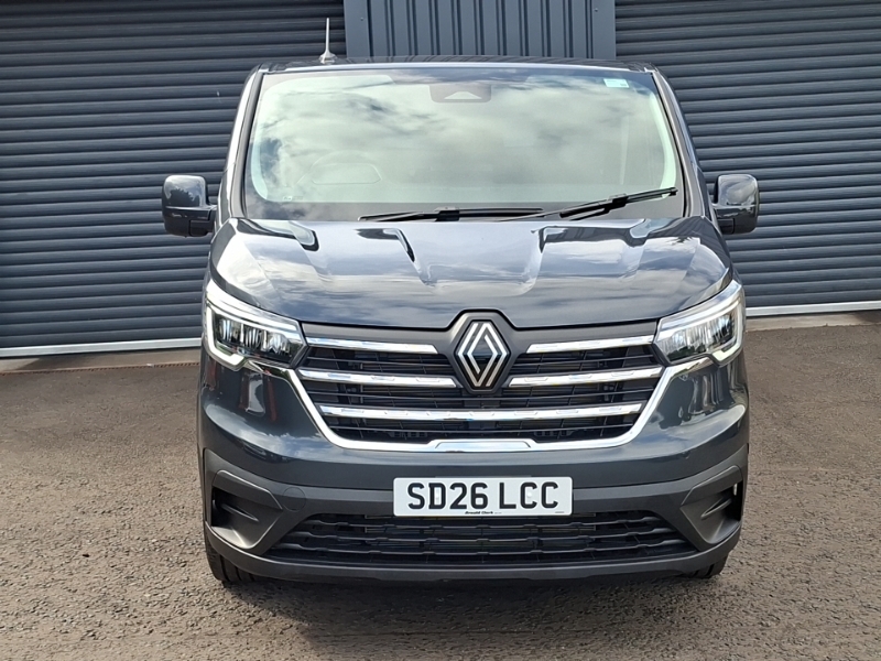 Renault Trafic Advance White #14