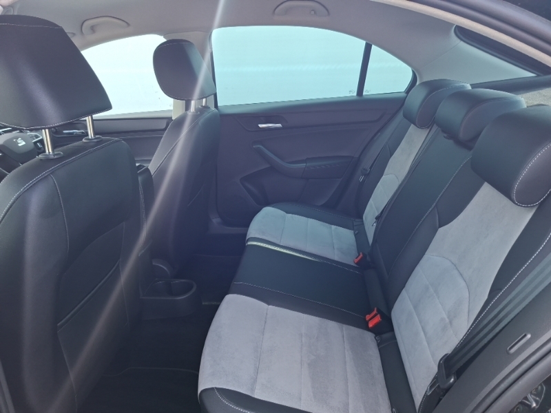 Seat Toledo 1.2 Tsi 110 Style Advanced Black #6