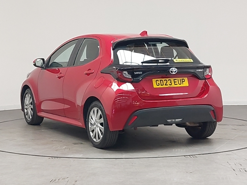 Toyota Yaris 1.5 Hybrid Icon Cvt Red #2