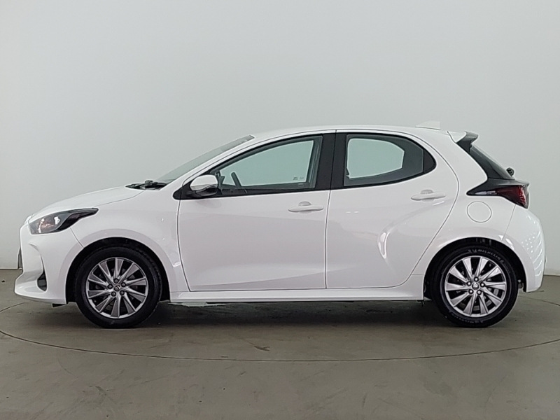 Toyota Yaris 1.5 Hybrid Icon Cvt Nav White #4
