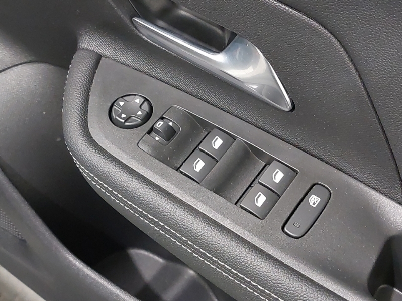 Vauxhall Mokka-e Suv Black #17