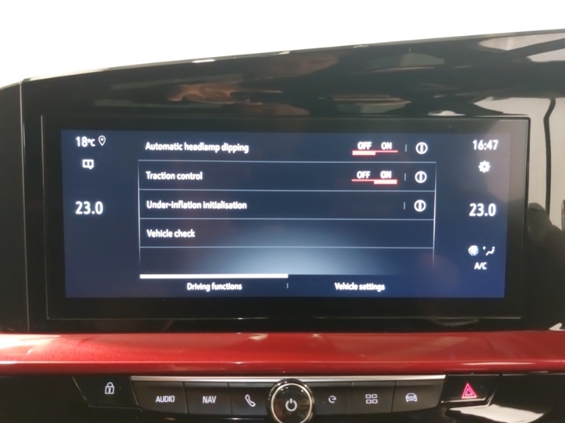Vauxhall Mokka-e Suv Black #16