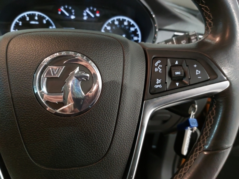 Vauxhall Mokka X Active White #13