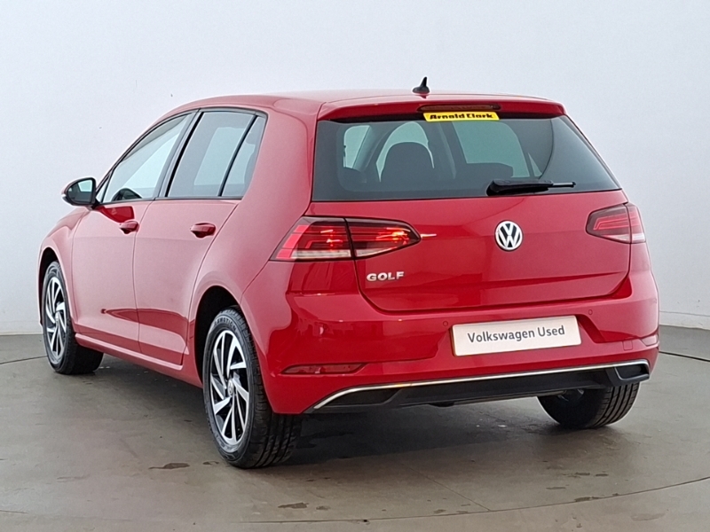 Volkswagen Golf 1.6 Tdi Match Red #2