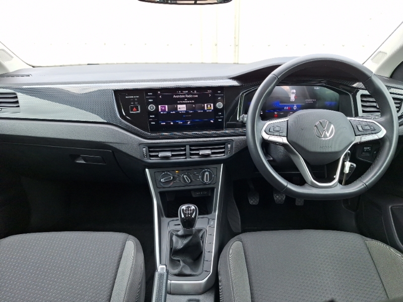 Volkswagen Polo 1.0 Tsi Life Grey #3