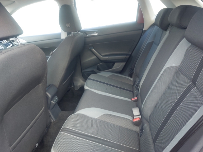 Volkswagen Polo 1.0 Tsi Style Red #6