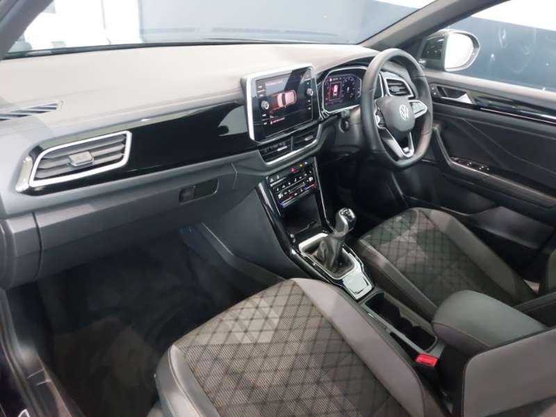Volkswagen T-Roc 1.5 Tsi R-line Black #5