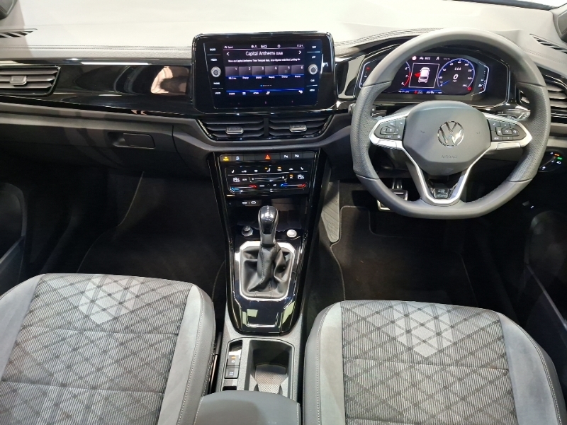 Volkswagen T-Roc Black Edition Black #3