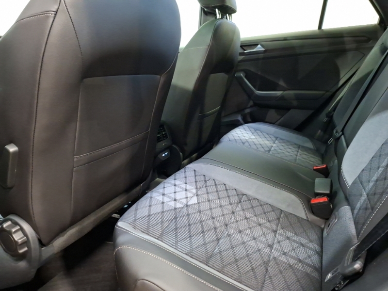 Volkswagen T-Roc Black Edition Black #6