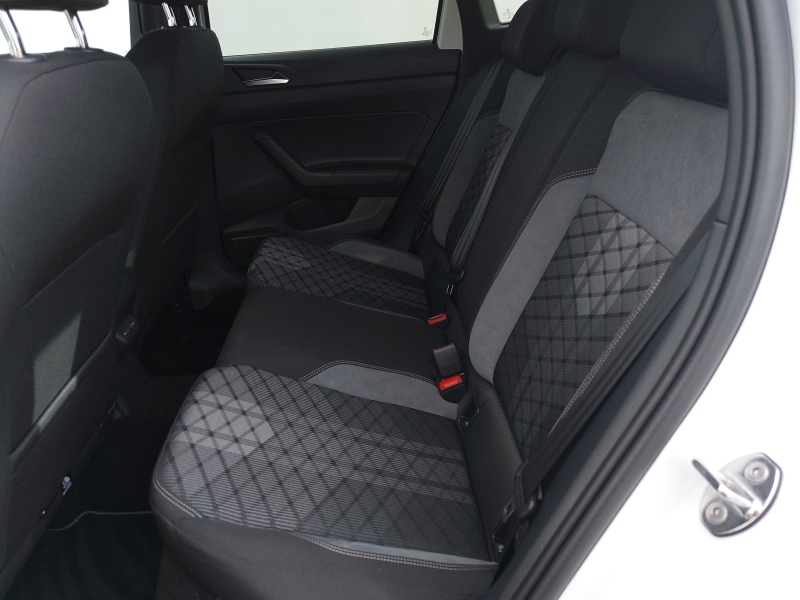 Volkswagen Taigo 1.0 Tsi 115 Black Edition White #6