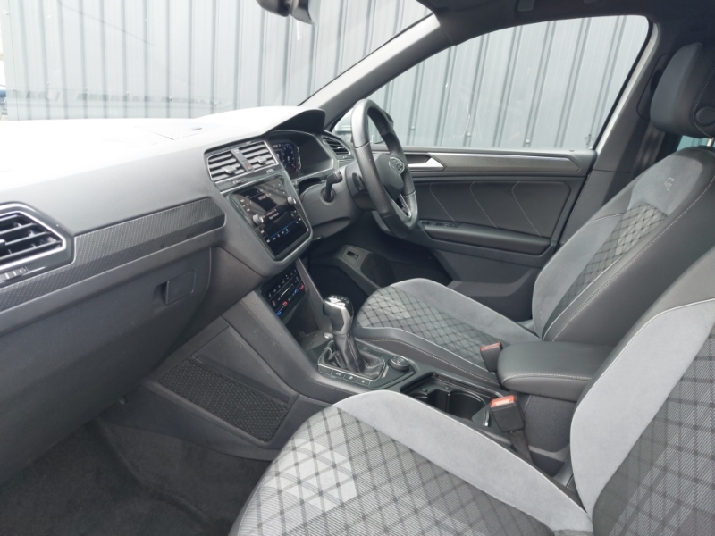Volkswagen Tiguan 2.0 Tdi 4Motion R-line Dsg Silver #5