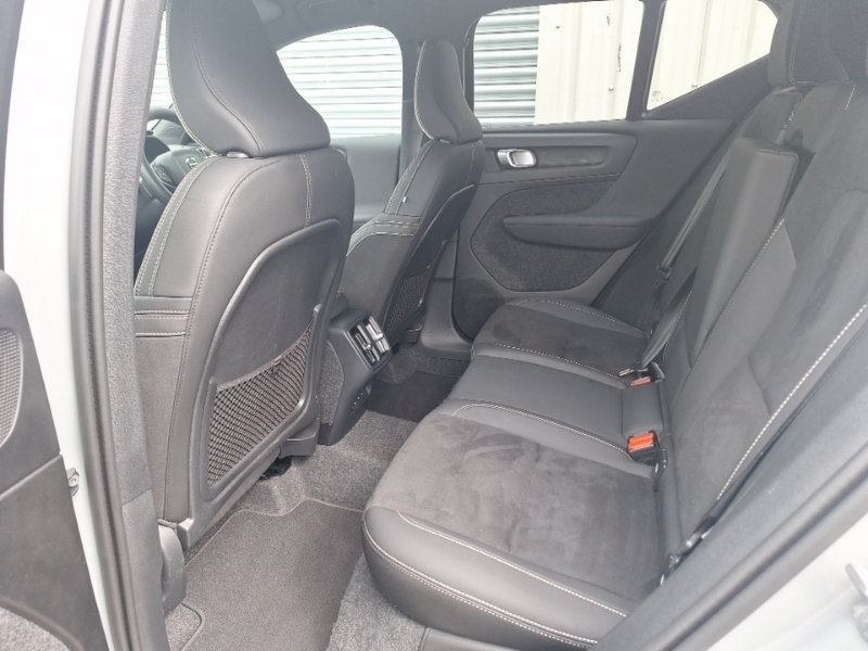 Volvo XC40 2.0 B4p Plus Dark Grey #6