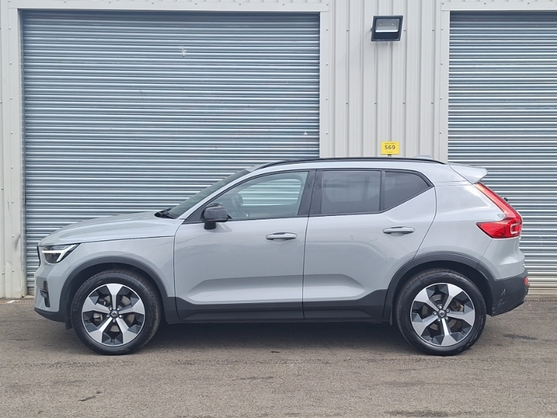 Volvo XC40 2.0 B4p Plus Dark Grey #4