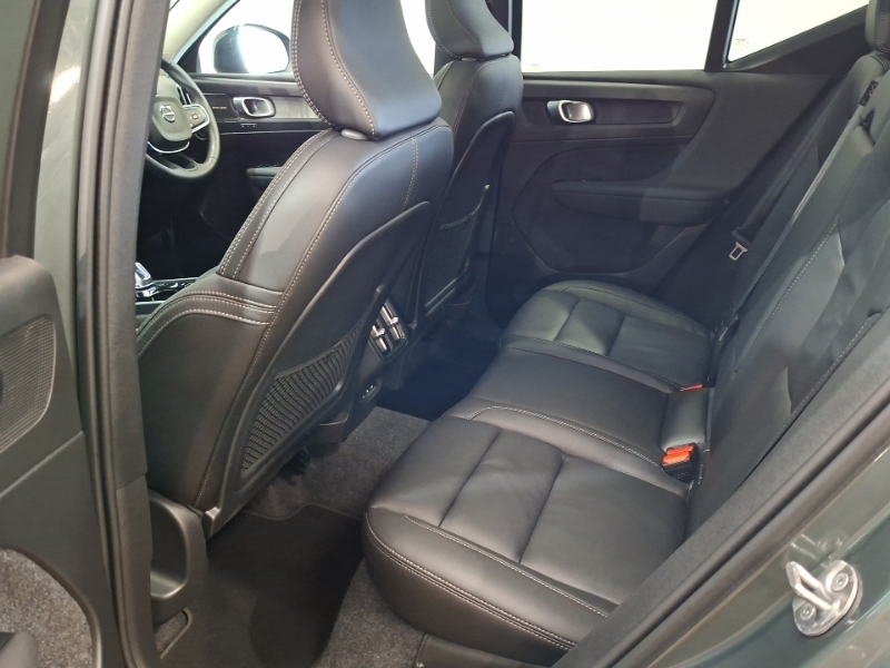 Volvo XC40 2.0 B3p Ultra Dark Green #6