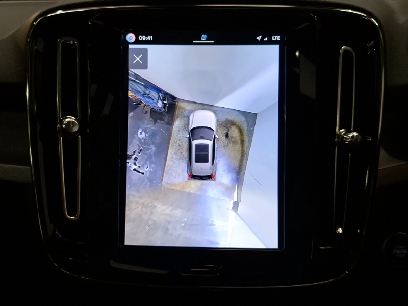 Volvo XC40 Core Silver #9