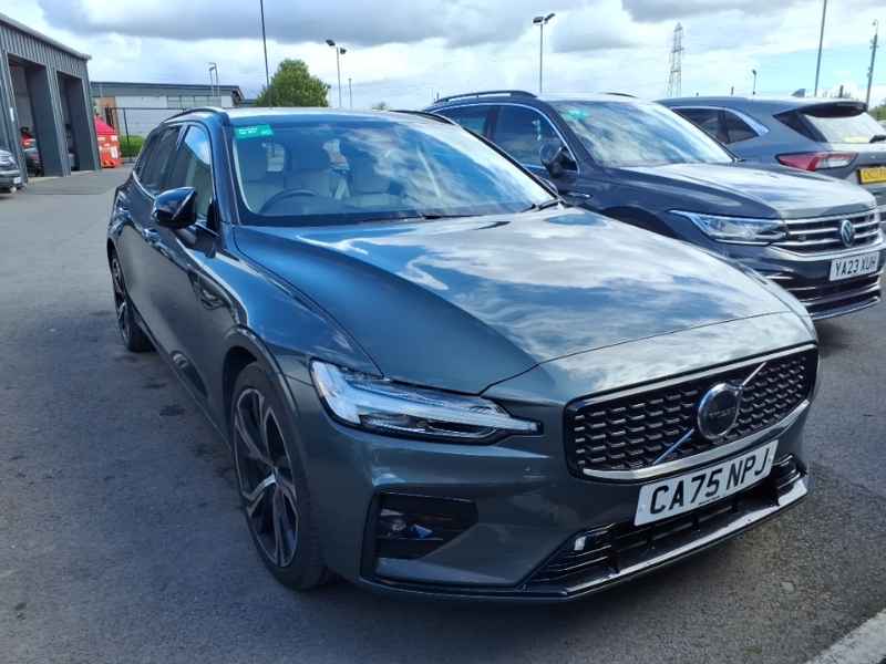 Volvo V60 2.0 B4p Plus Dark 7 Speed Green
