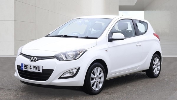 Hyundai I20 Active White #2