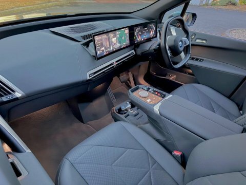 BMW iX 50 111.5Kwh M Blue #2