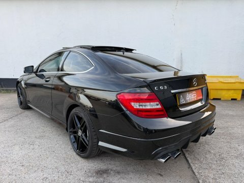 Mercedes-Benz C Class 6.3 C63 V8 Black #3