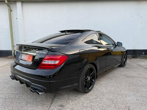 Mercedes-Benz C Class C250 Amg Sport Cdi Blueefficiency White #25