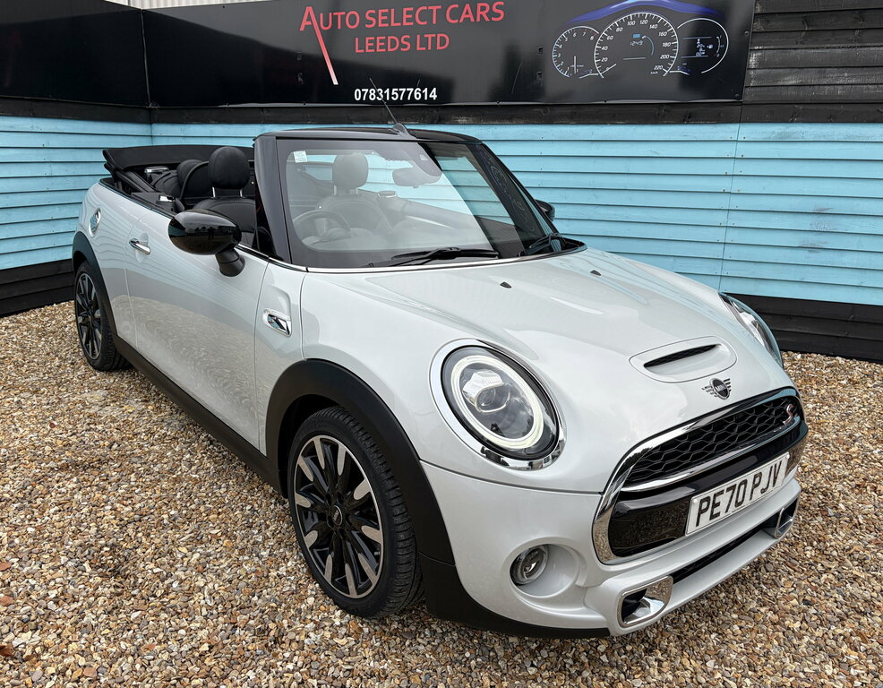 Mini Convertible 2.0 Cooper S Exclusive Convertible Step Silver