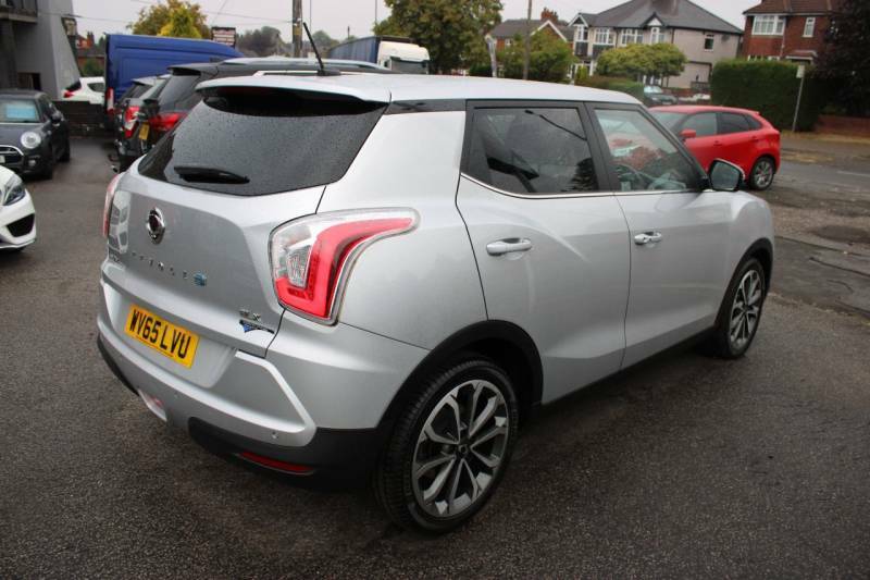 SsangYong Tivoli 1.6 E-xdi Elx Suv Euro 6 115 Ps Silver #5