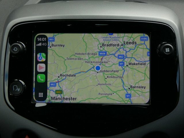 Toyota Aygo 2022 1.0 Vvt-i X-play X-shift Safety Sense 7 Black #3