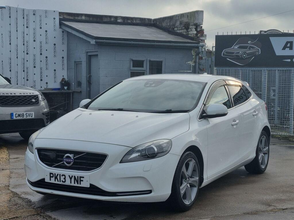 Volvo V40 1.6 T4 Se Lux Nav Powershift Euro 5 Ss  #3
