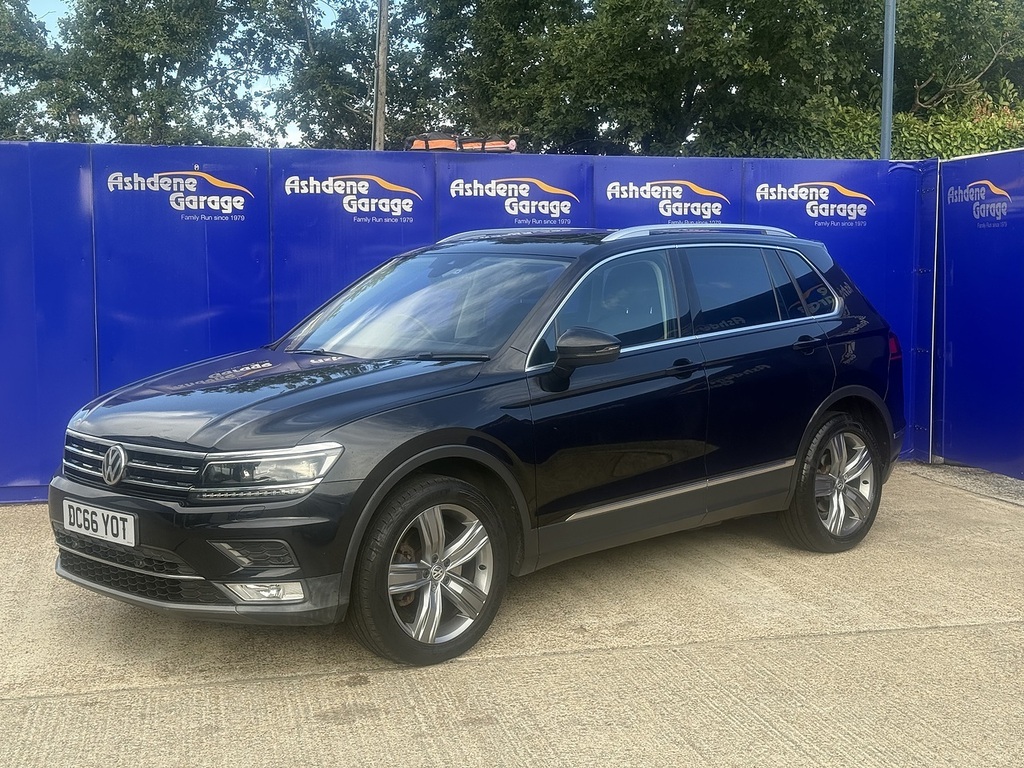 Volkswagen Tiguan Tsi Bluemotion Tech Sel Black