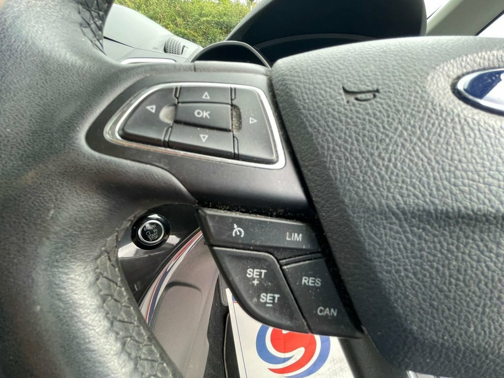 Ford C-Max Zetec Red #17
