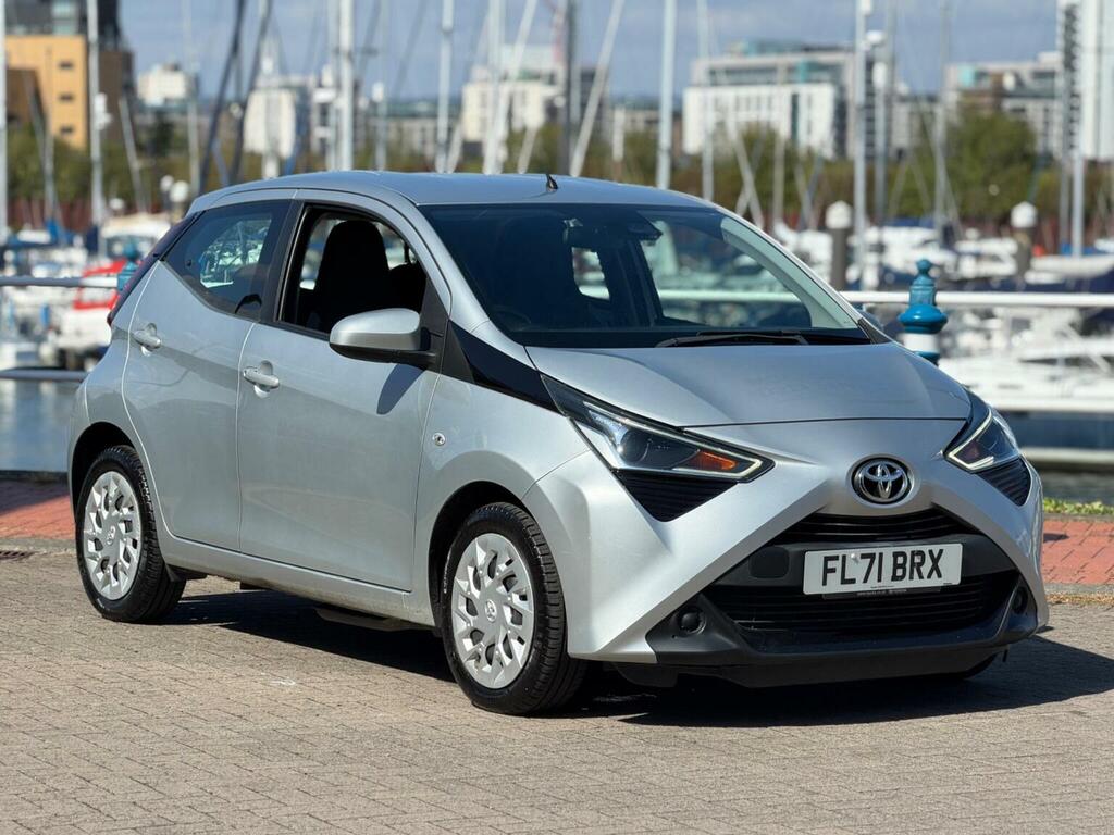 Toyota Aygo 1.0 Vvt-i X-play Euro 6 Ss FL71BRX Silver #5
