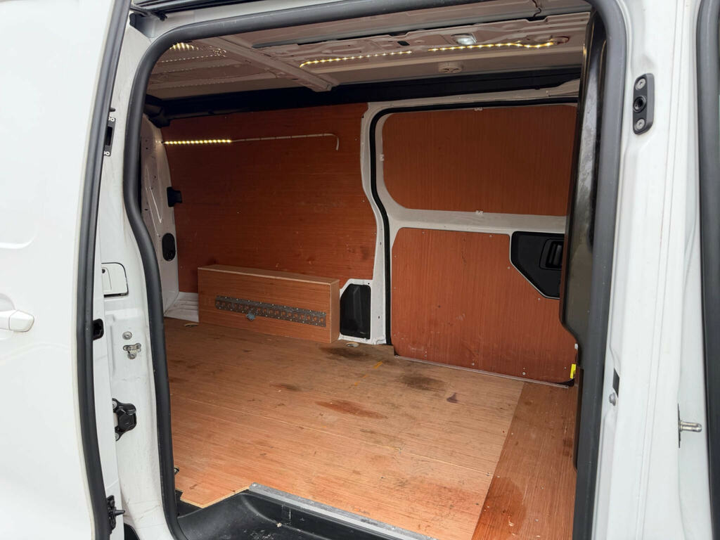 Vauxhall Vivaro Mpv Grey #8