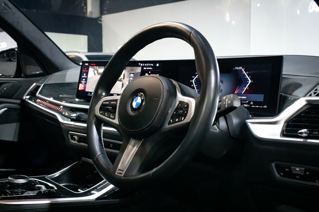 BMW X7 Black #21