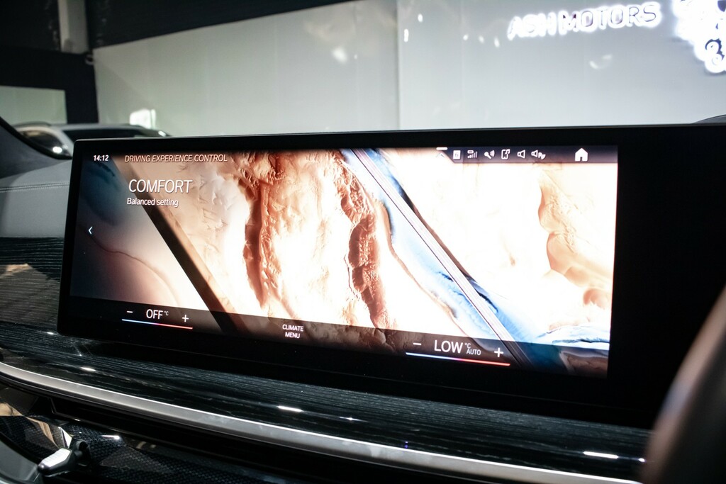 BMW X7 Black #40