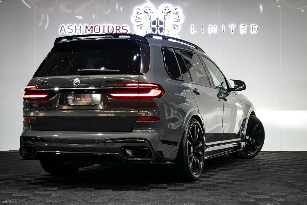 BMW X7 Black #16