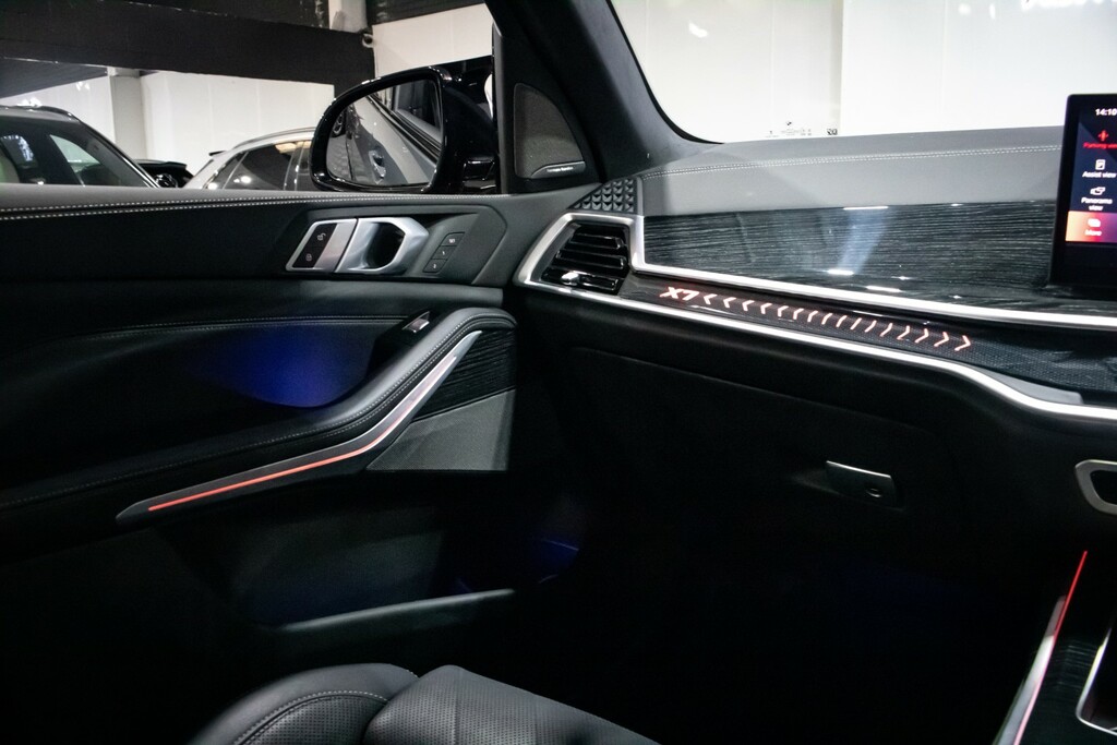 BMW X7 Black #31