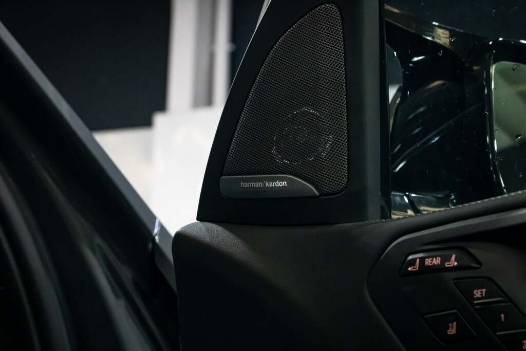 BMW X7 Black #17