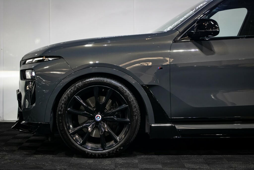 BMW X7 Black #10